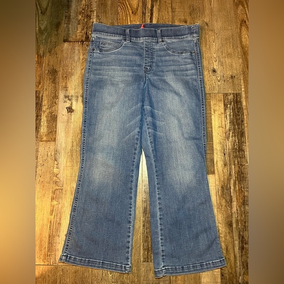 SPANX shape™ EveryWear Kick Flare Jeans in Vintage Indigo Size Large - Picture 3 of 7
